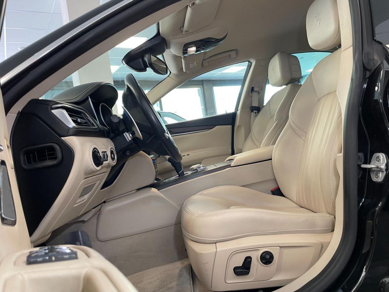 Maserati Ghibli V6 Diesel 275 CV Granlusso MY restyling / B&W 2018