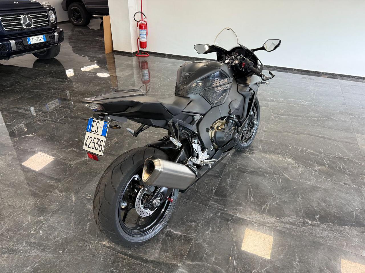 Honda CBR 1000 RR Fireblade 2019 - foto 3