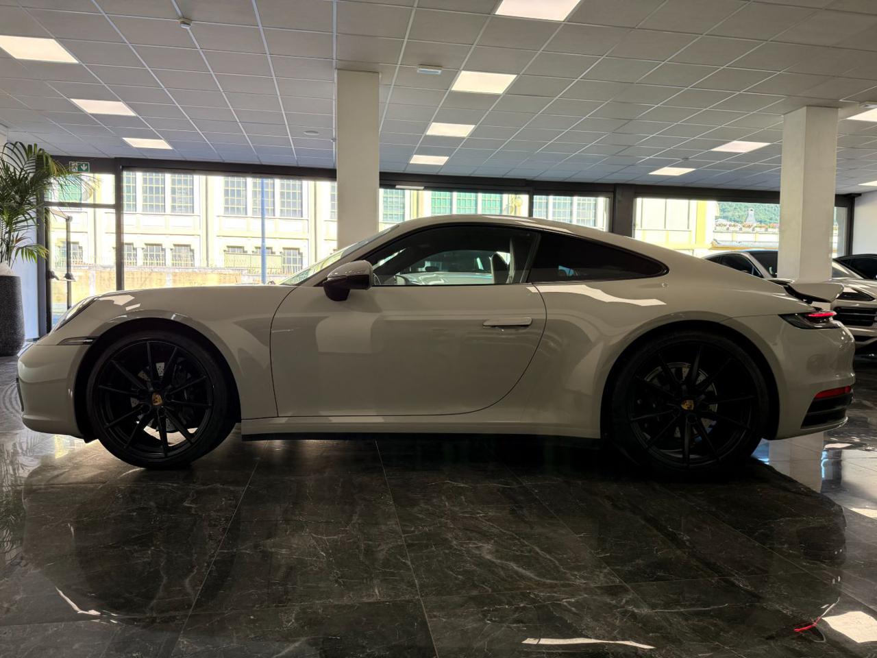 Porsche 911 Carrera 4 / CHRONO / TAGLIANDI UFFICIALI PORSCHE 2021 - foto 2