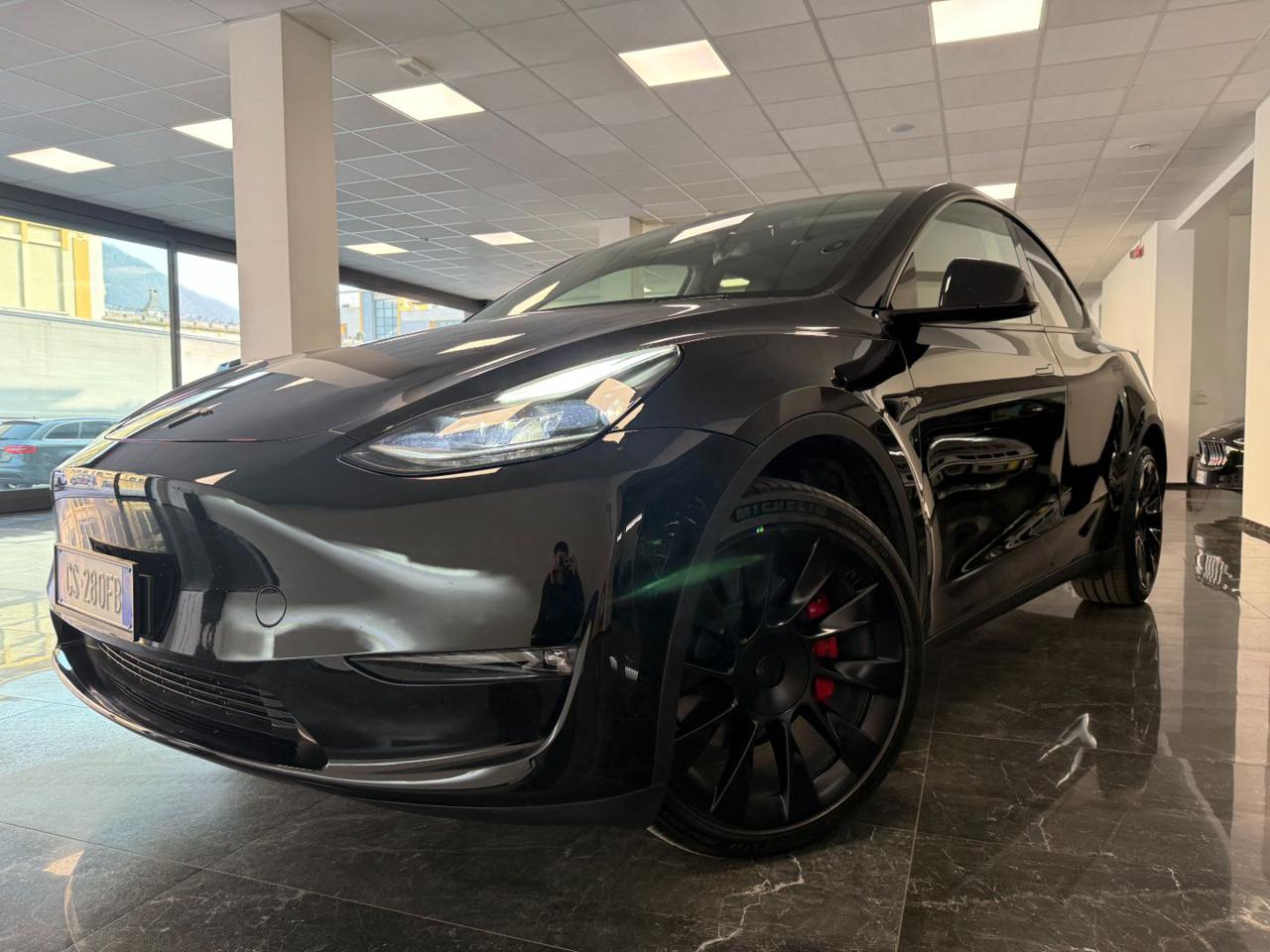 Tesla Model Y Long Range AWD 2024