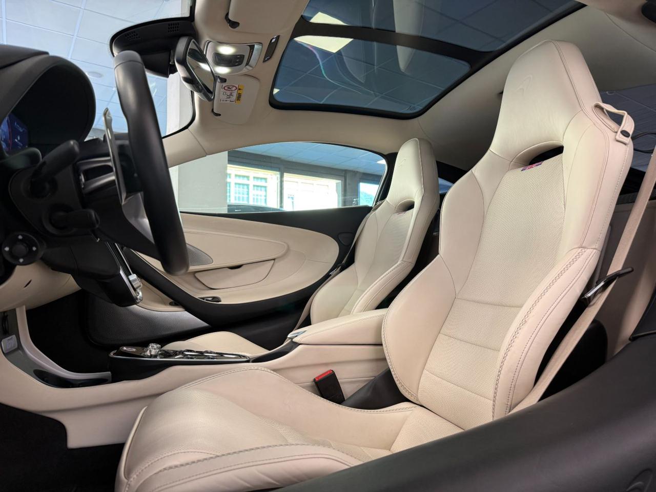 Mclaren GT GT 2022 - foto 2