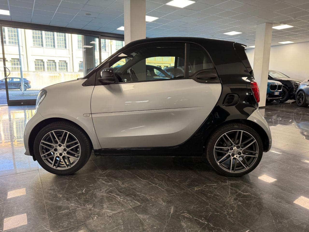 Smart ForTwo BRABUS 0.9 Turbo twinamic - CARBONIO 2017 - foto 3