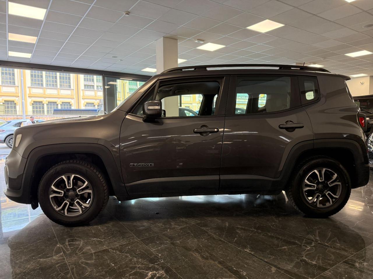 Jeep Renegade 1.6 Mjt 120 CV Longitude 2019 - foto 3