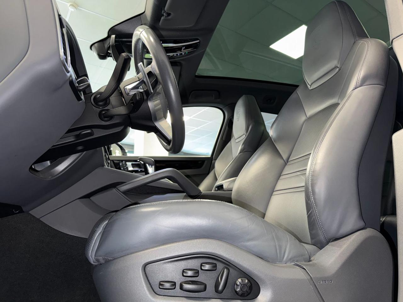 Porsche Cayenne Coupé 3.0 V6 E-Hybrid Platinum Edition 2023 - foto 3