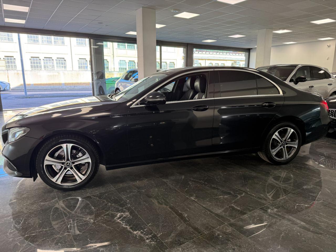 Mercedes-Benz E 200 d Auto Premium Plus 2021 - foto 2
