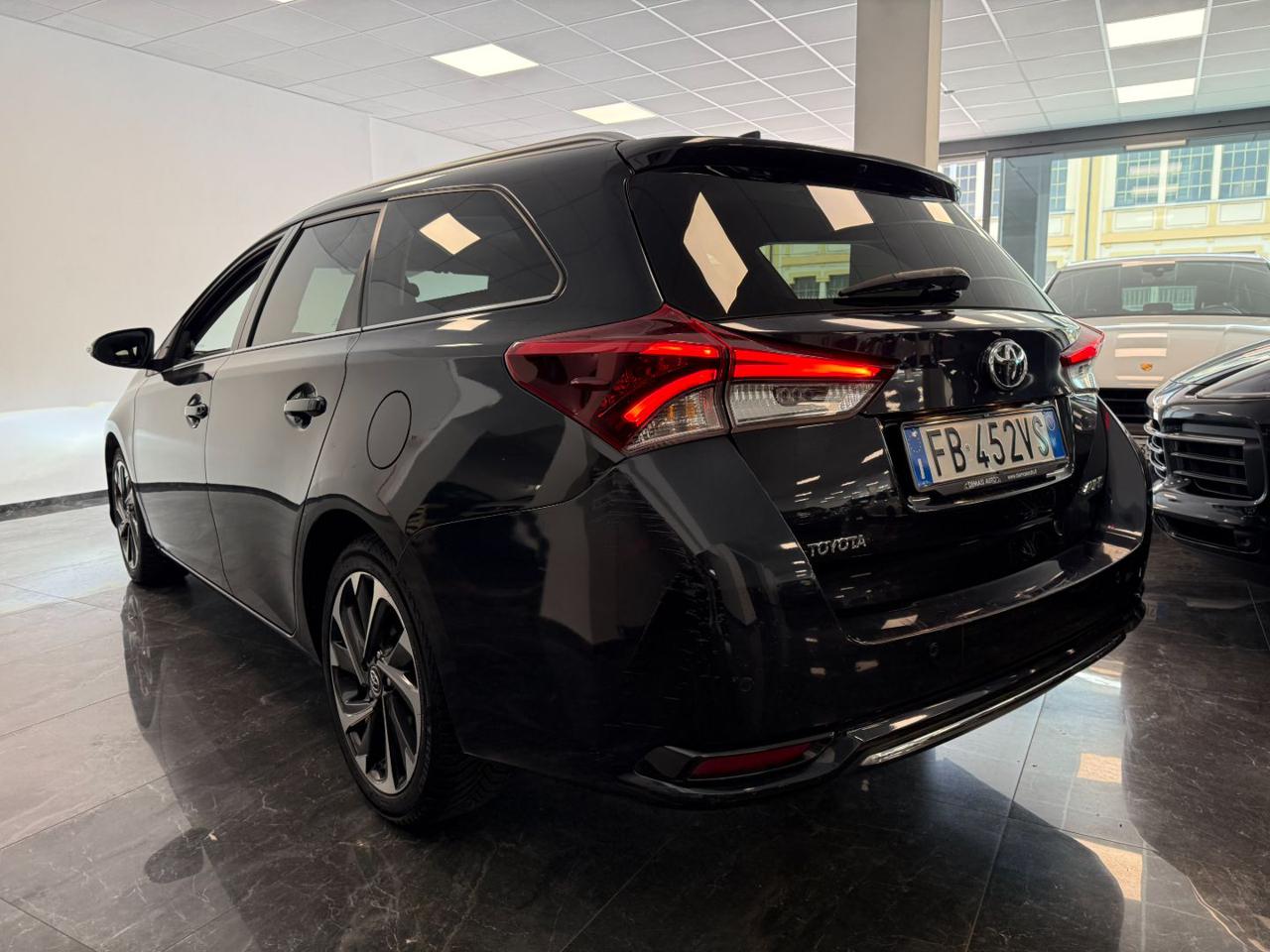Toyota Auris Touring Sports 1.4 D-4D Active 2015 - foto 4