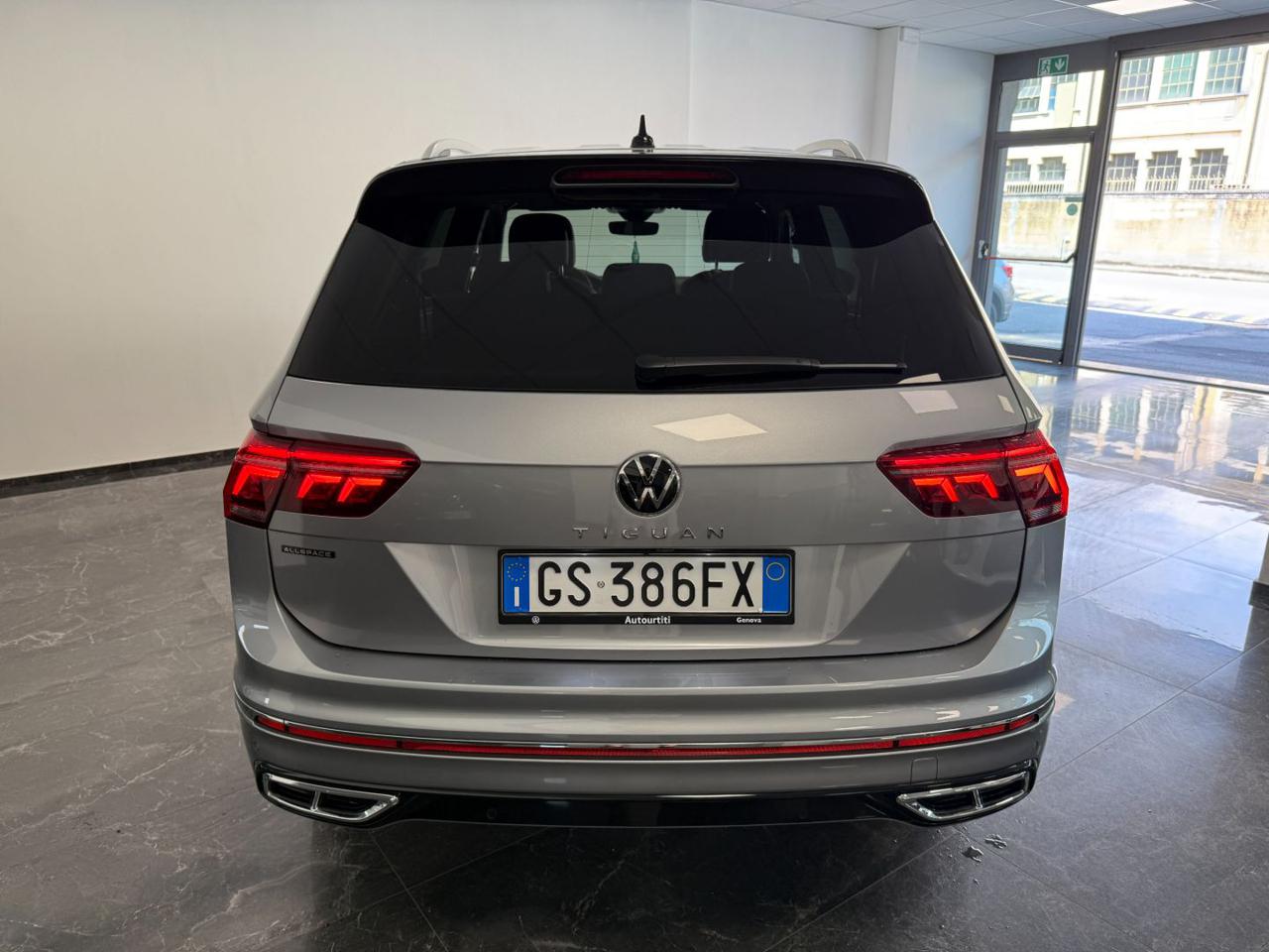 Volkswagen Tiguan Allspace 1.5 TSI 150 CV DSG ACT R-Line 2023 - foto 4