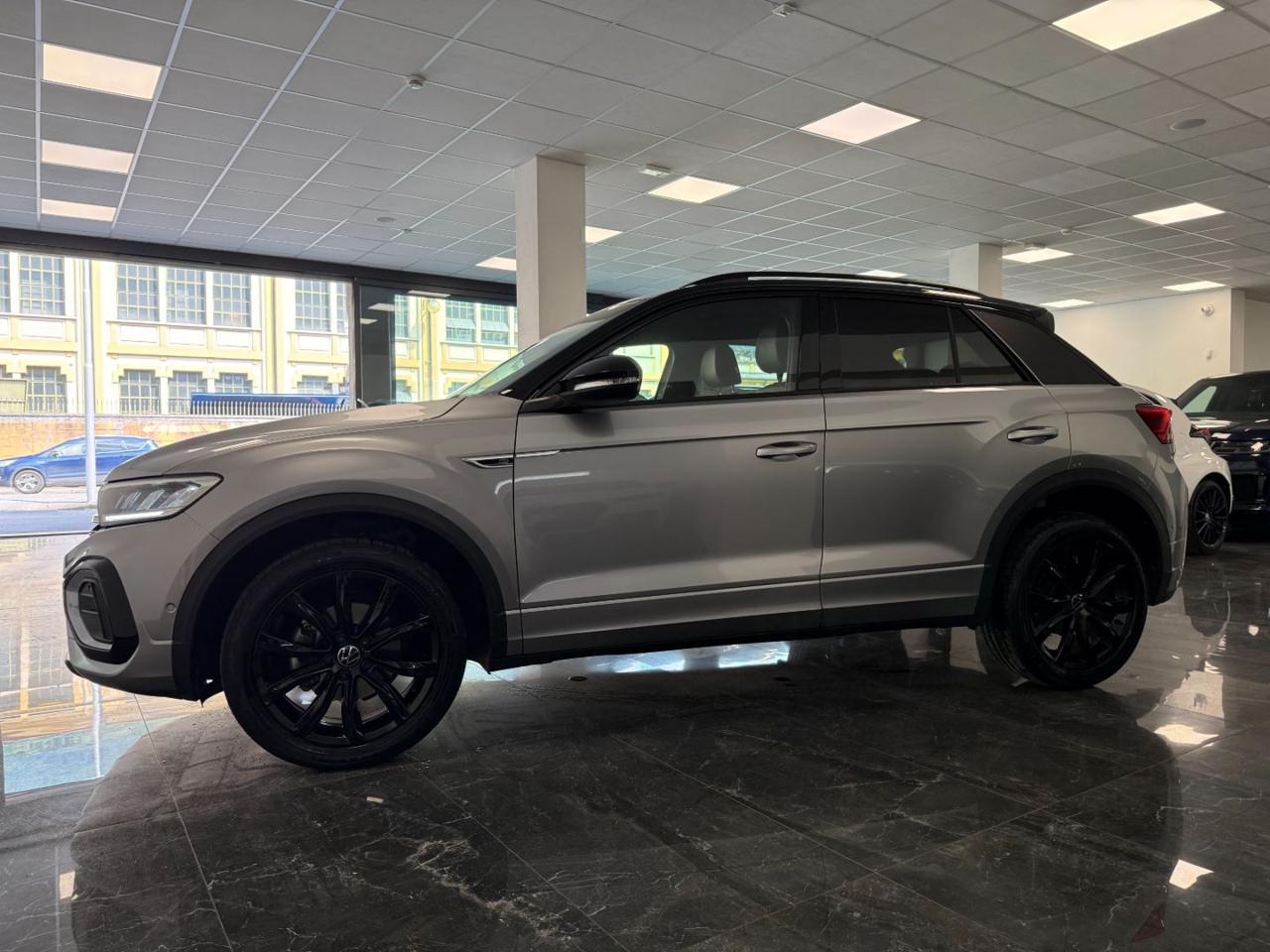 Volkswagen T-Roc 1.0 TSI R-Line 2023 - foto 3