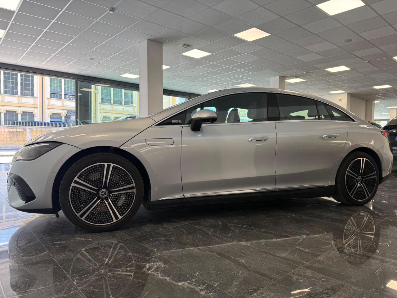 Mercedes-Benz EQE 350+ Advanced 2022 - foto 3