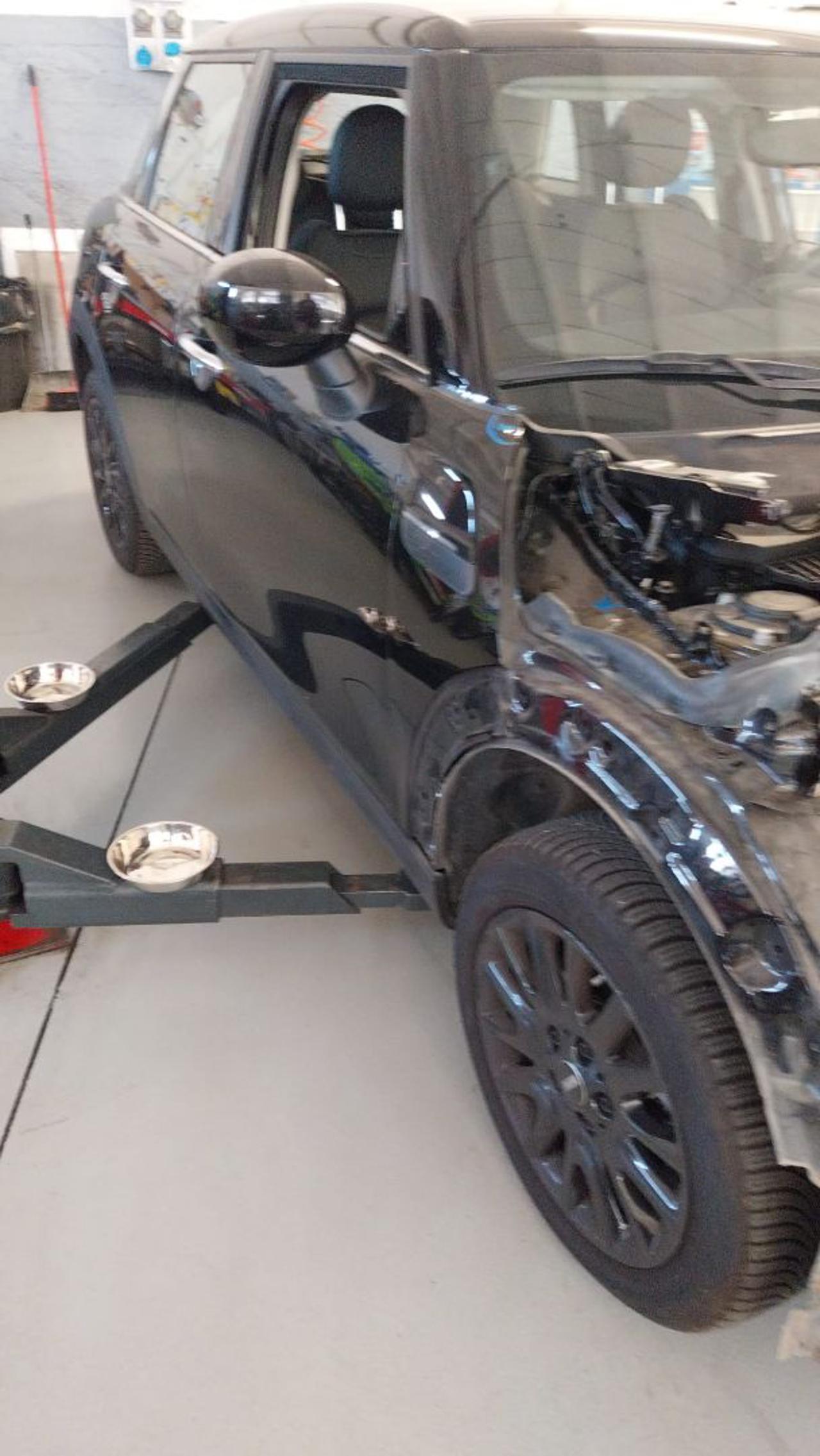 Mini Clubman 1.5 One Clubman - INCIDENTATA 2022 - foto 4