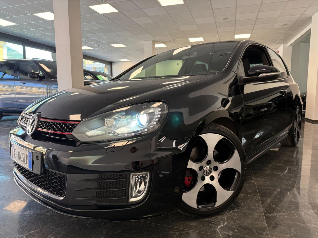 Volkswagen Golf 2.0 TSI DSG 3p. GTI 2011 - foto 1
