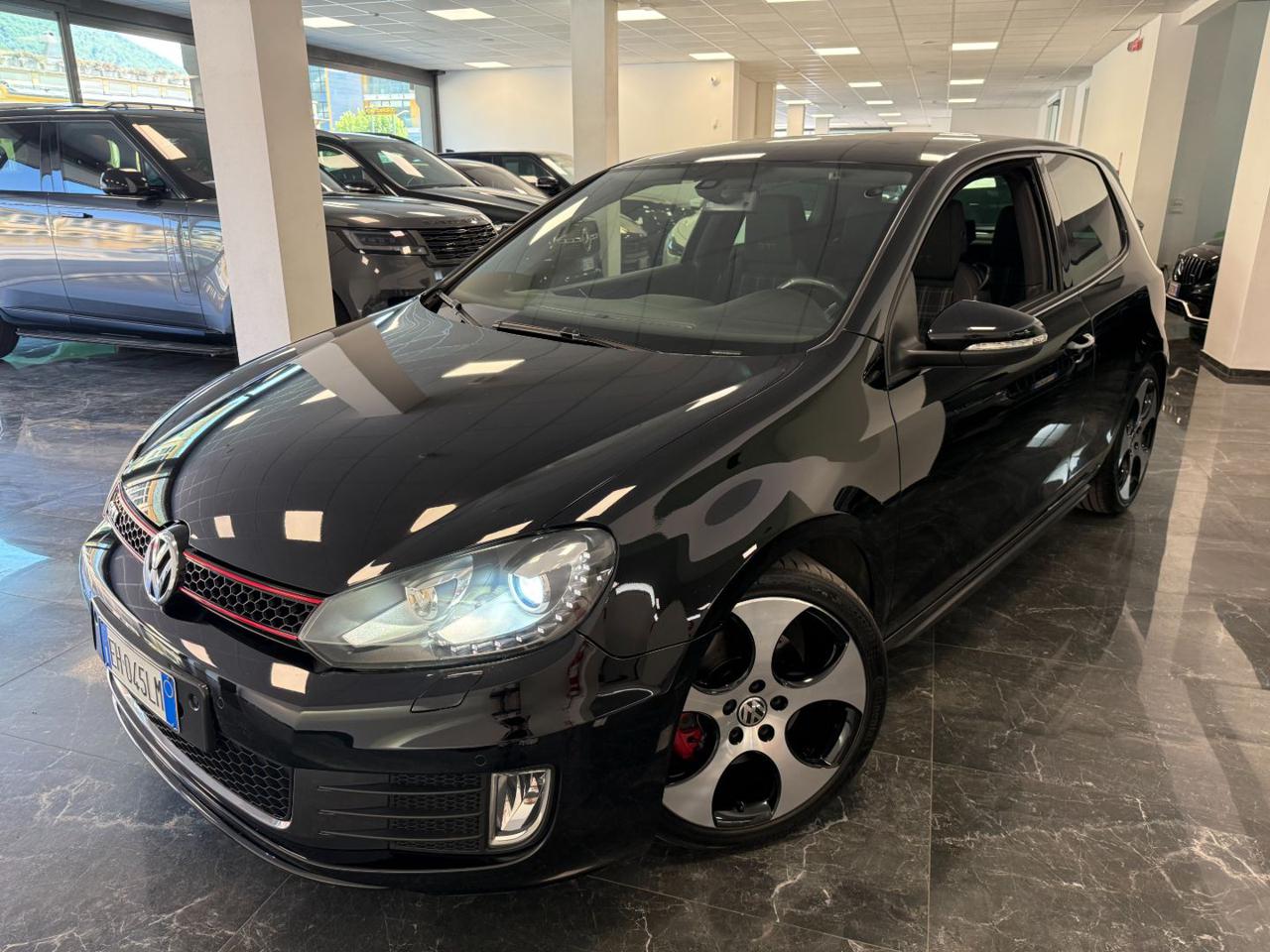 Volkswagen Golf 2.0 TSI DSG 3p. GTI 2011 - foto 2