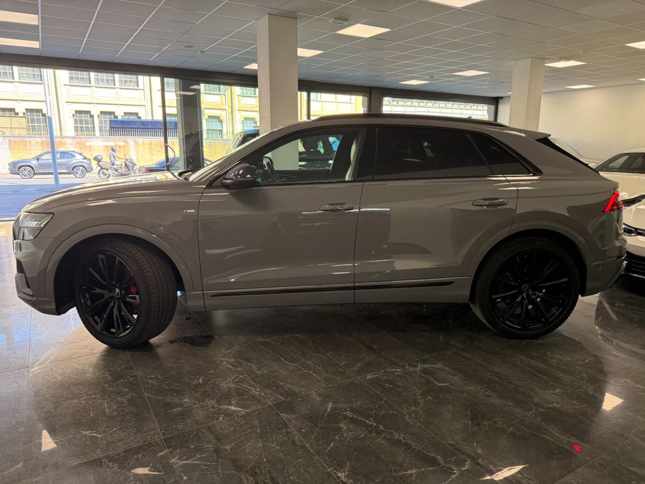 Audi Q8 50 TDI Competition 286 CV quattro tiptronic Sport 2023 - foto 4