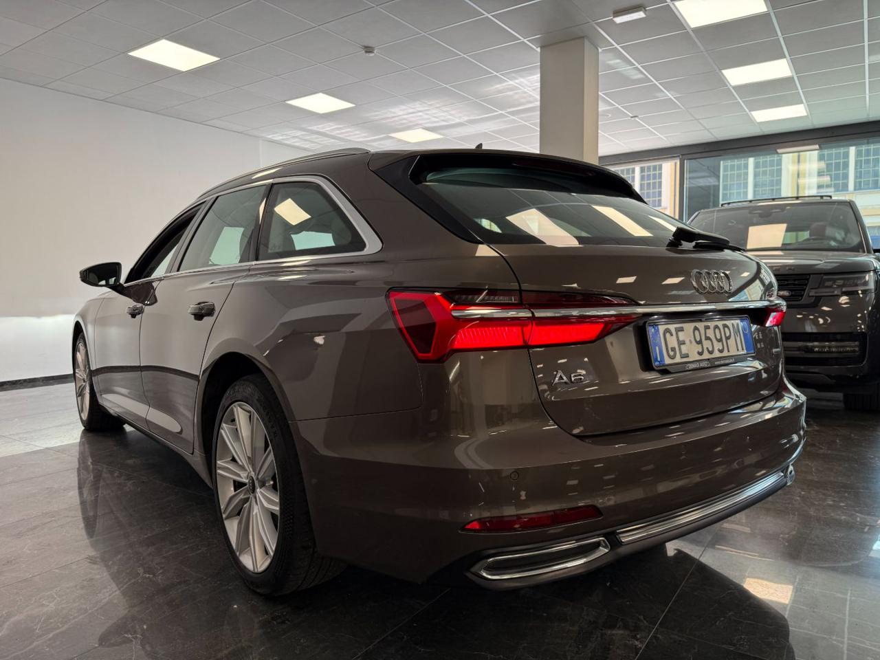 Audi A6 Avant 40 2.0 TDI quattro ultra S tronic Business 2021 - foto 5