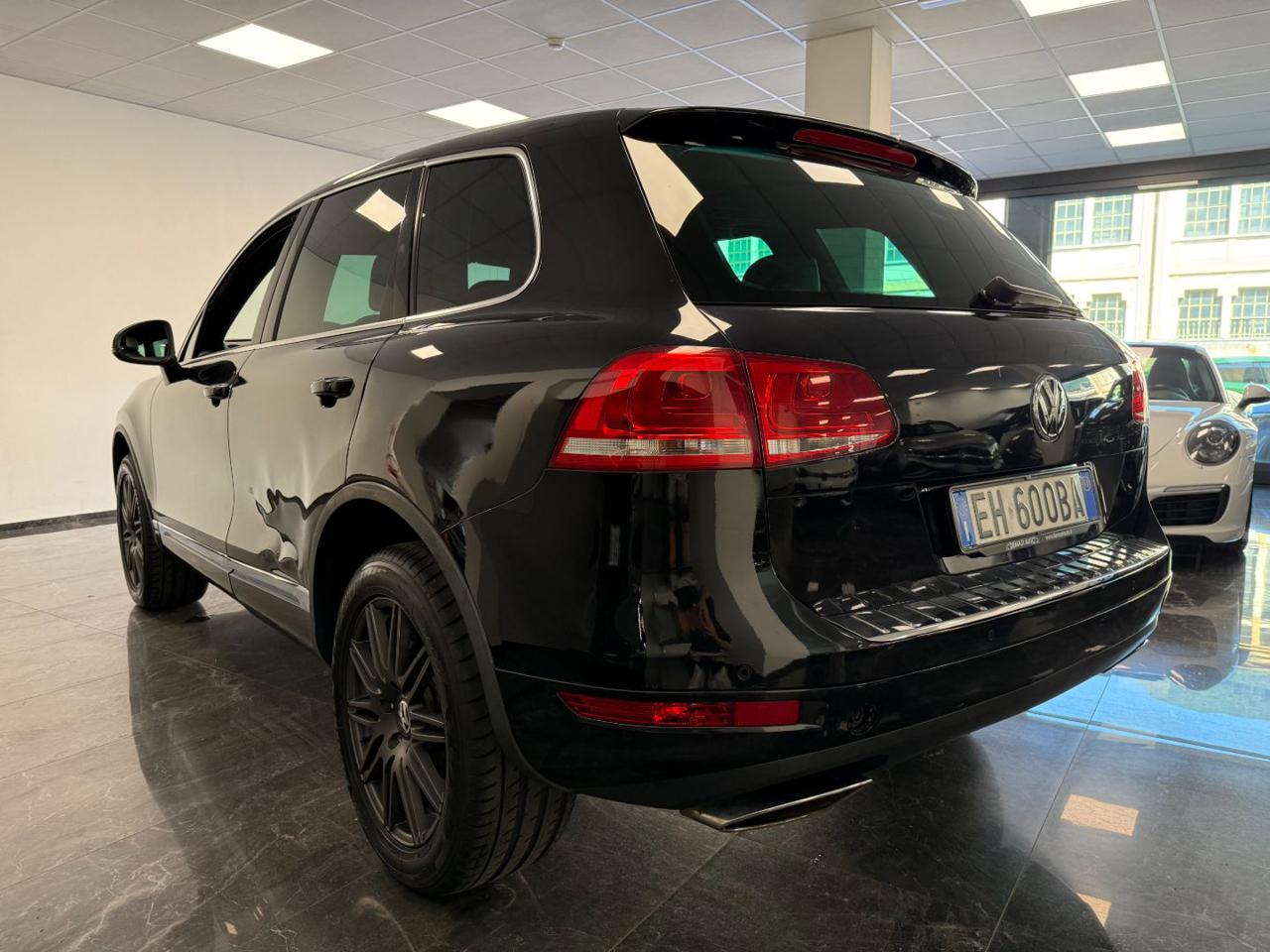 Volkswagen Touareg 3.0 TDI tiptronic BlueMotion Technology Executive 2011 - foto 5