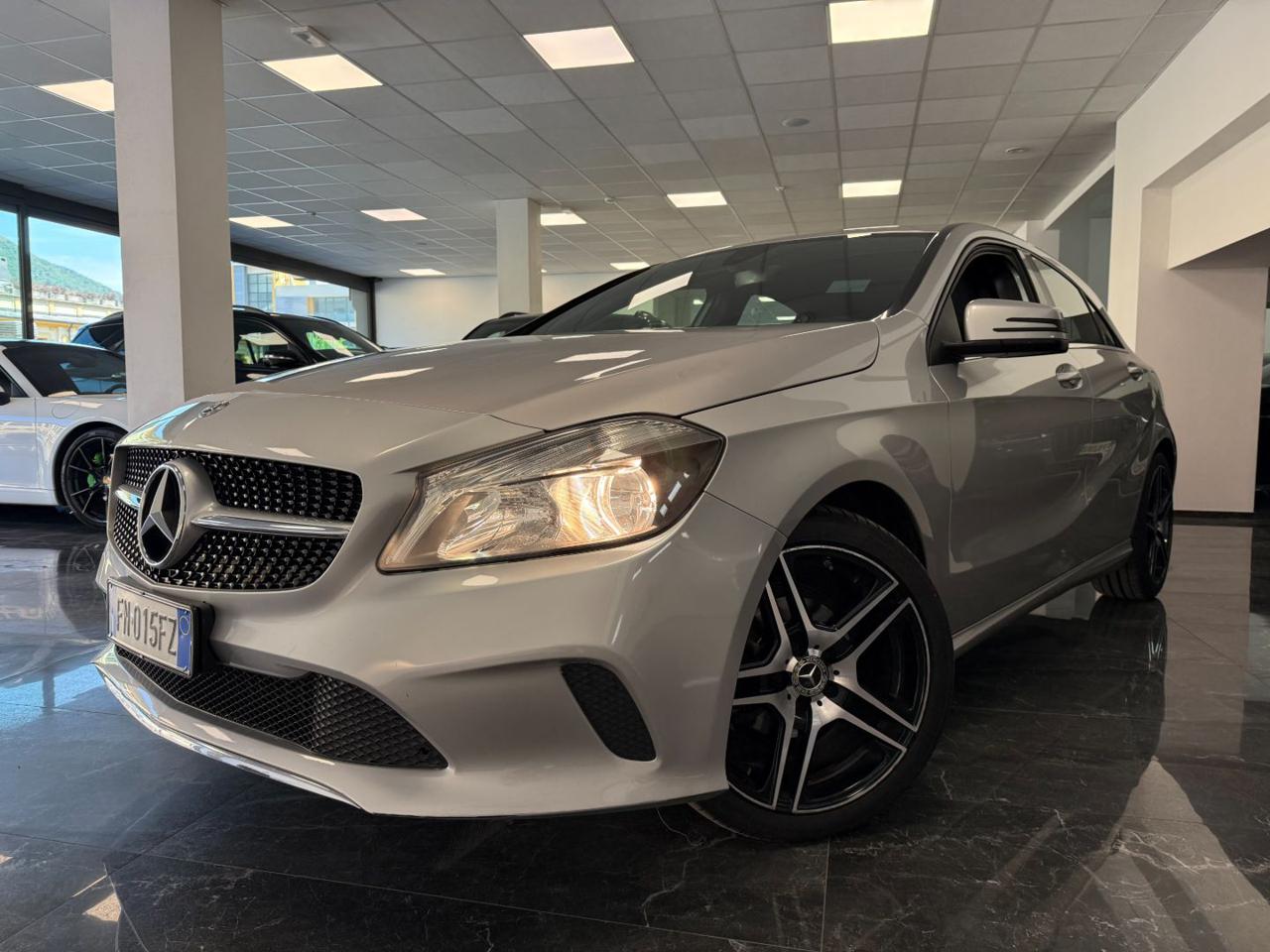 Mercedes-Benz A 160 d Automatic Premium 2018 - foto 1