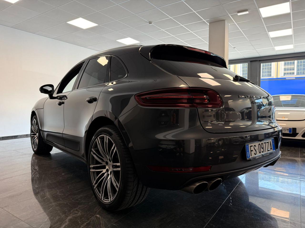 Porsche Macan 3.0 Diesel S - TETTO - SED. RISC. - 360 - PHASM 2016 - foto 5