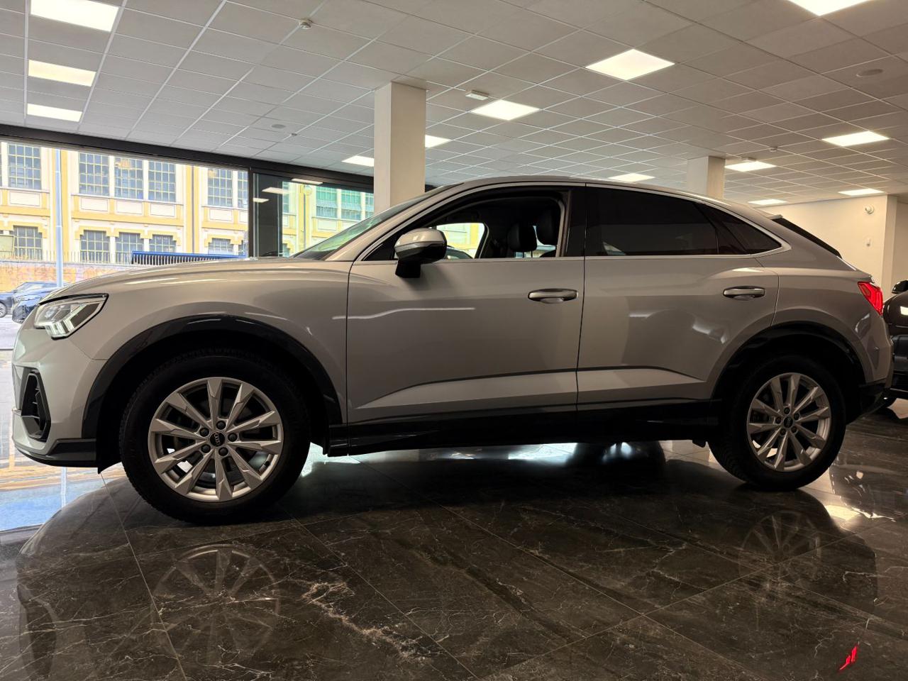 Audi Q3 SPB 35 TFSI - UNICO PROPRIETARIO 2022 - foto 4