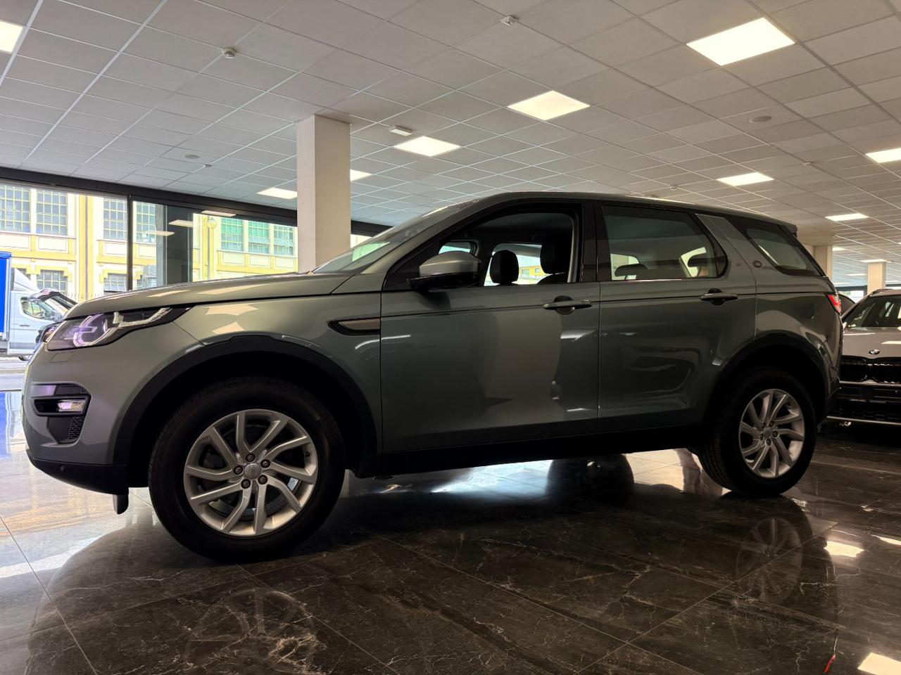 Land Rover Discovery Sport 2.0 TD4 150 CV HSE Luxury 2018 - foto 4