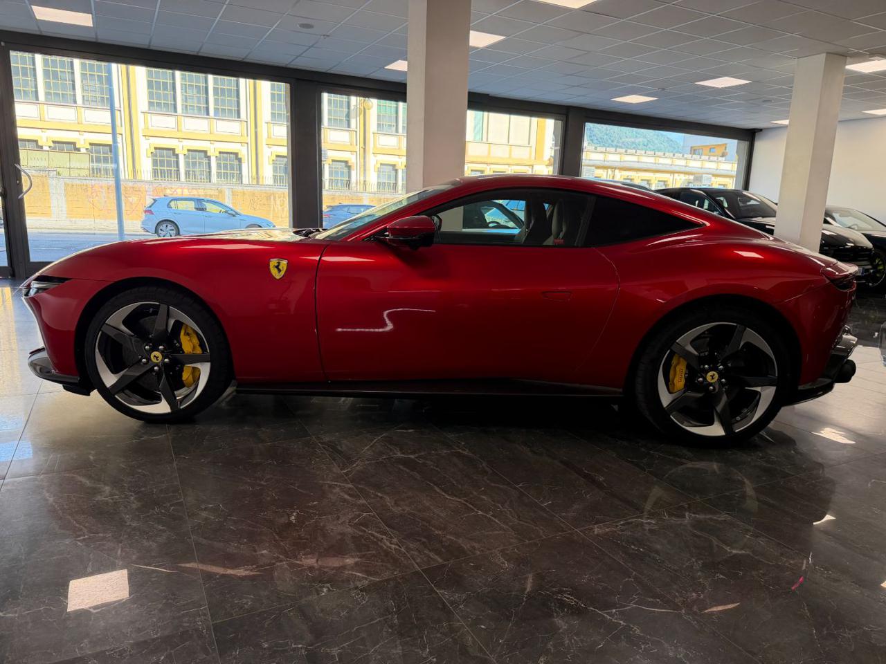 Ferrari Amalfi PREZZO + IVA - UNICO PROPRIETARIO 2026 - foto 4