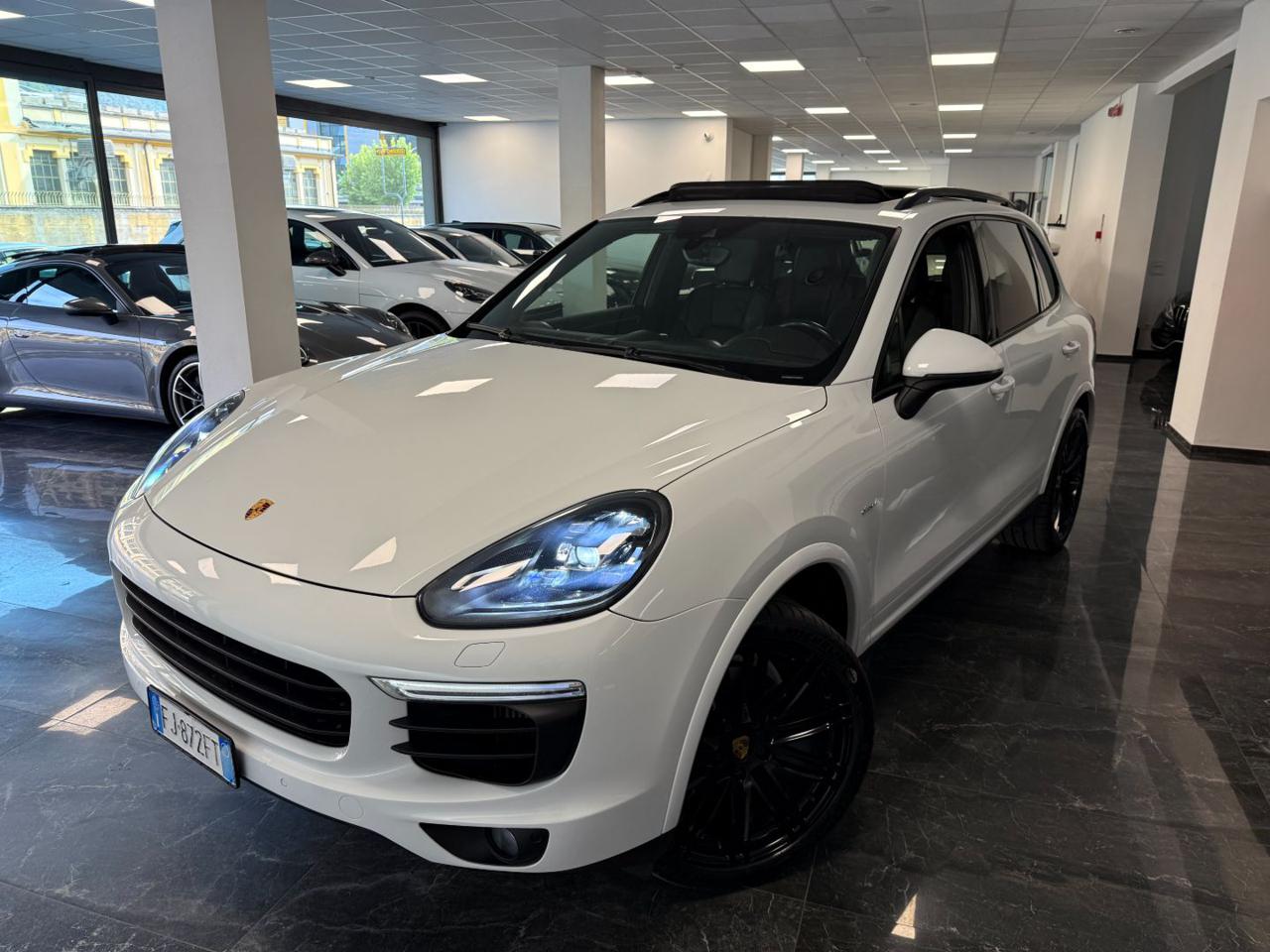 Porsche Cayenne 3.0 Diesel Platinum Edition - FULL OPTIONAL 2017 - foto 2