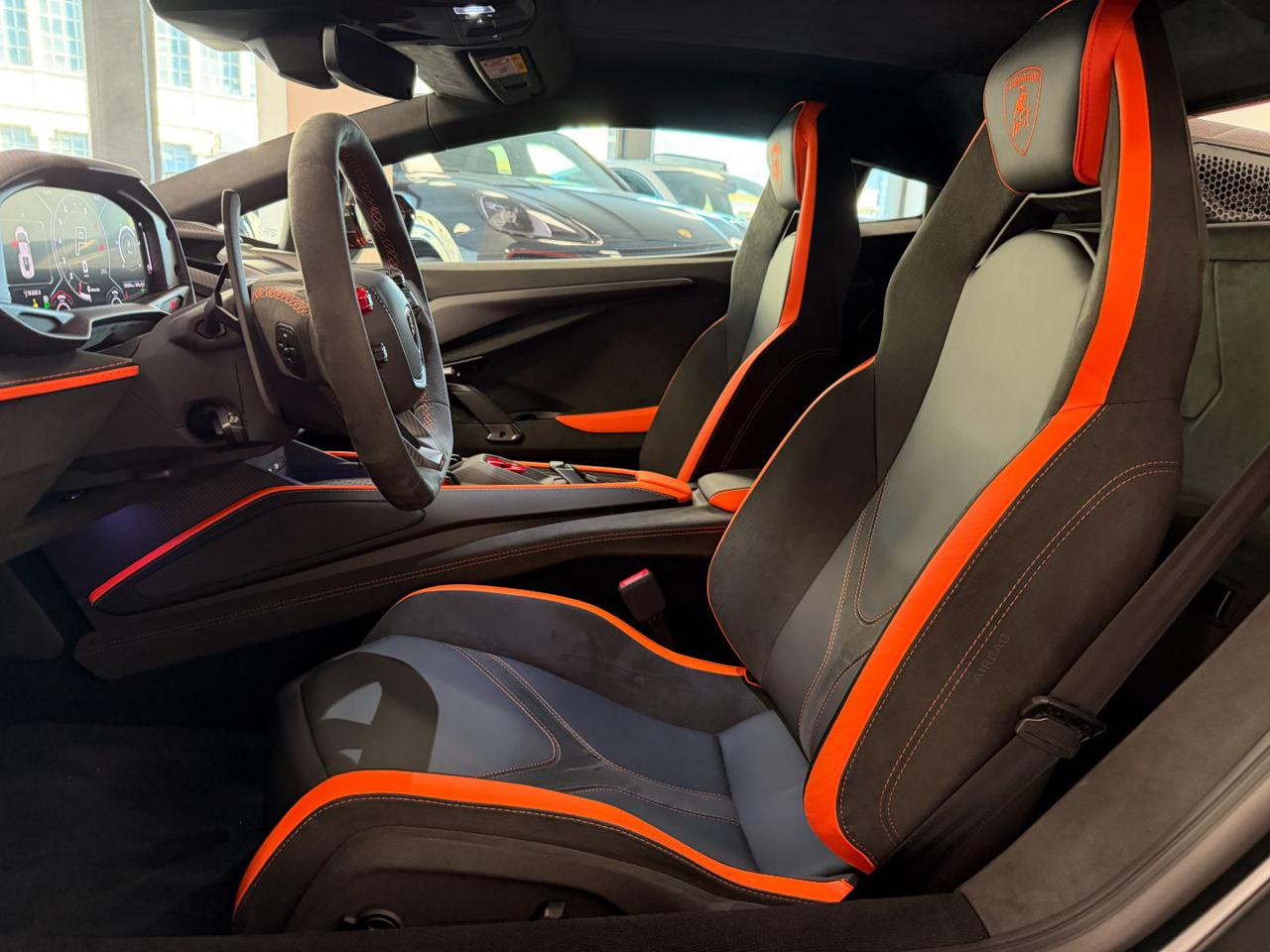 Lamborghini Revuelto 6.5 V12 - PREZZO + IVA - GARANZIA UFFICIALE 2026 - foto 4